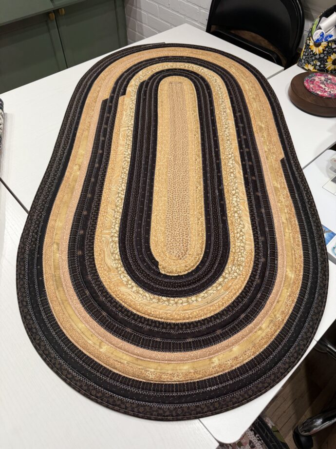 Black and Cream Oval Rug - Image 2